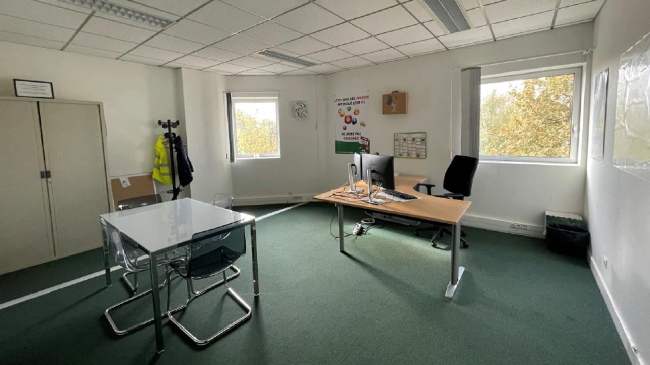 Bureau Pessac 512m² Location bureau Pessac Gironde OLBUR2426837 9